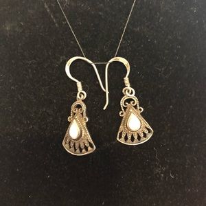 Antique-style drop earrings